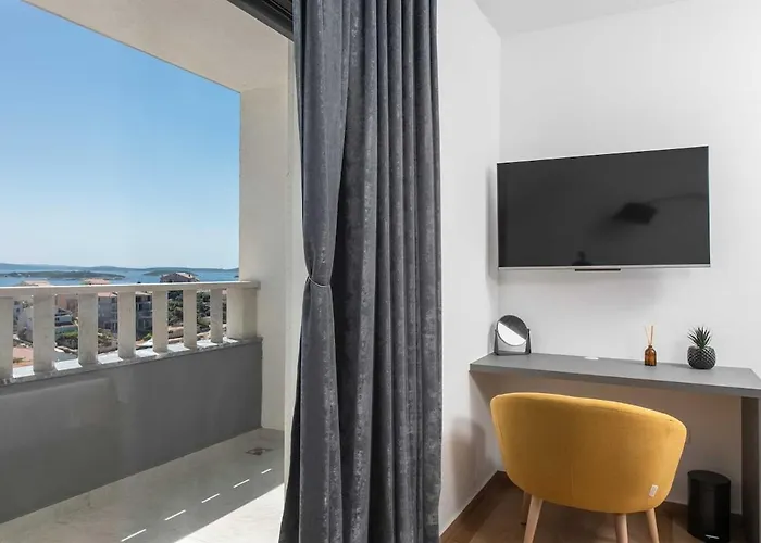 Luxury Heated Pool, 6 Persons, Jacuzzi, Sea View Zaglavice